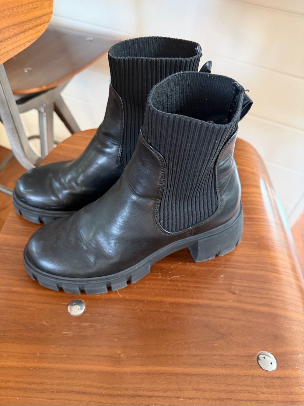 Steve Madden Hayle Black Chunky Chelsea Boot with Ribbed Sock Collar 7.5 M - Picture 5 of 5